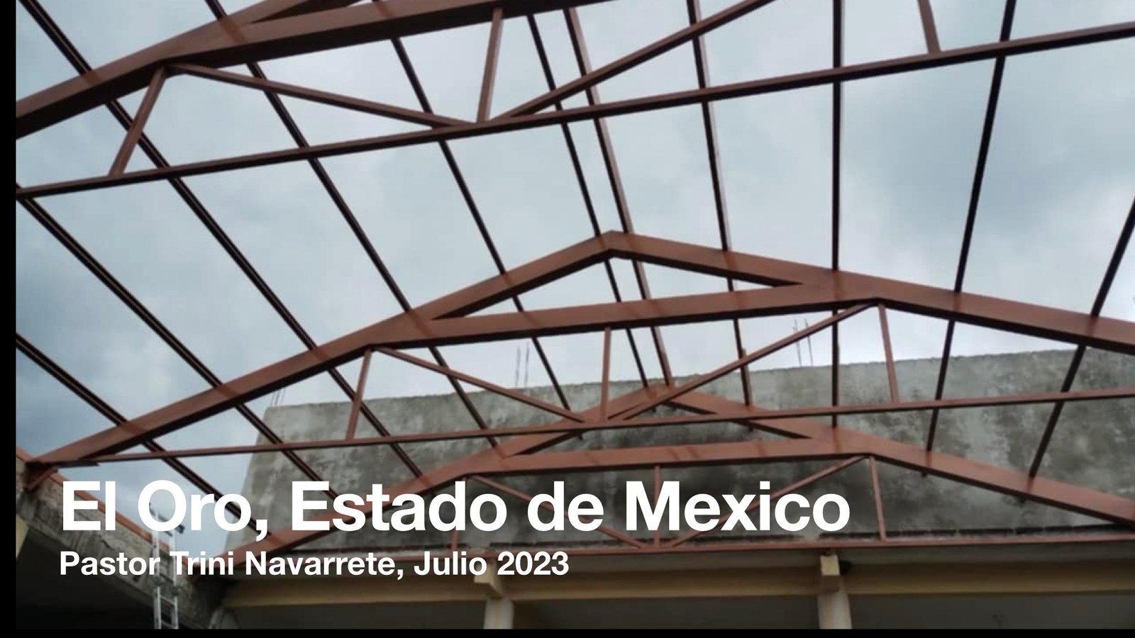 Estructura del techo de una iglesia en México