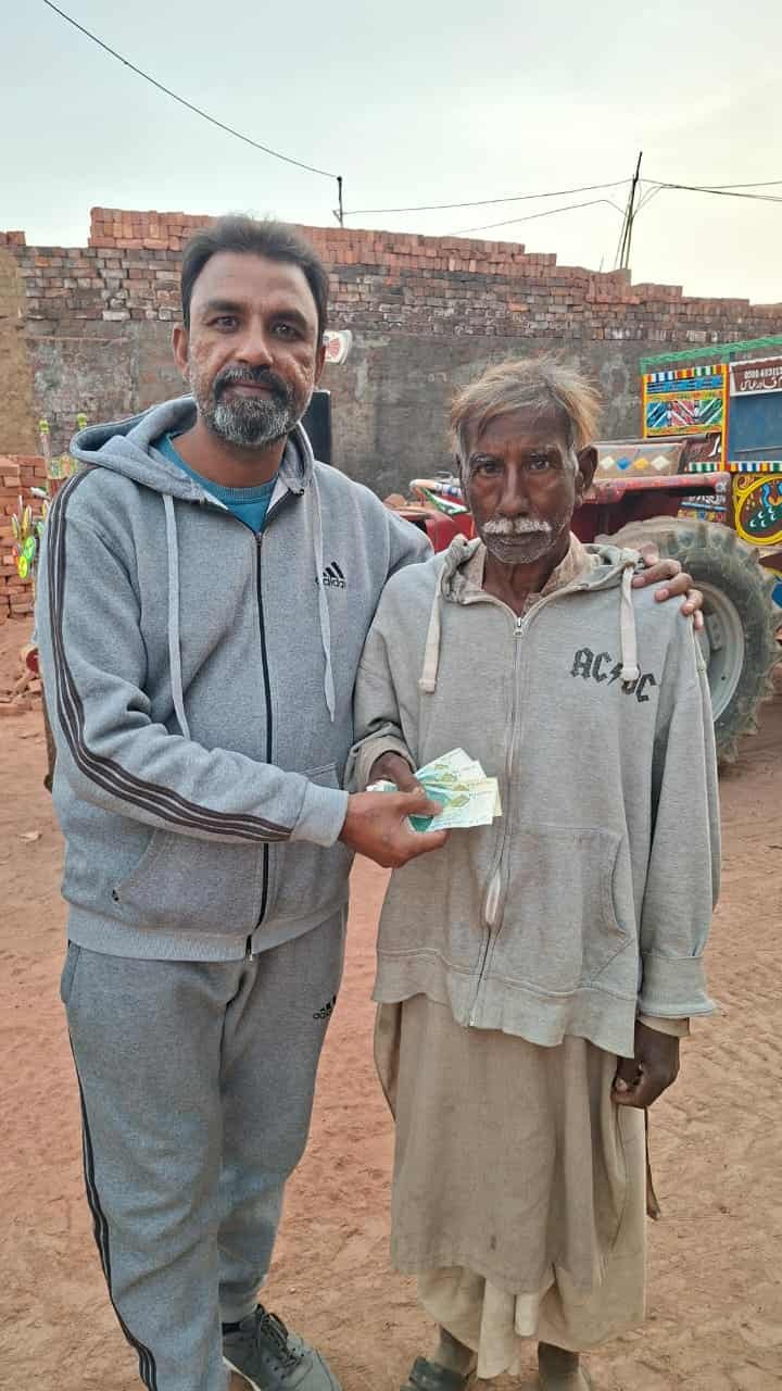Acompañamiento a una familia en Pakistán